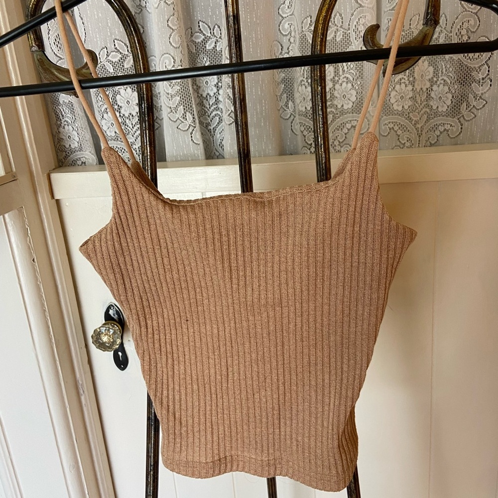 tan tank